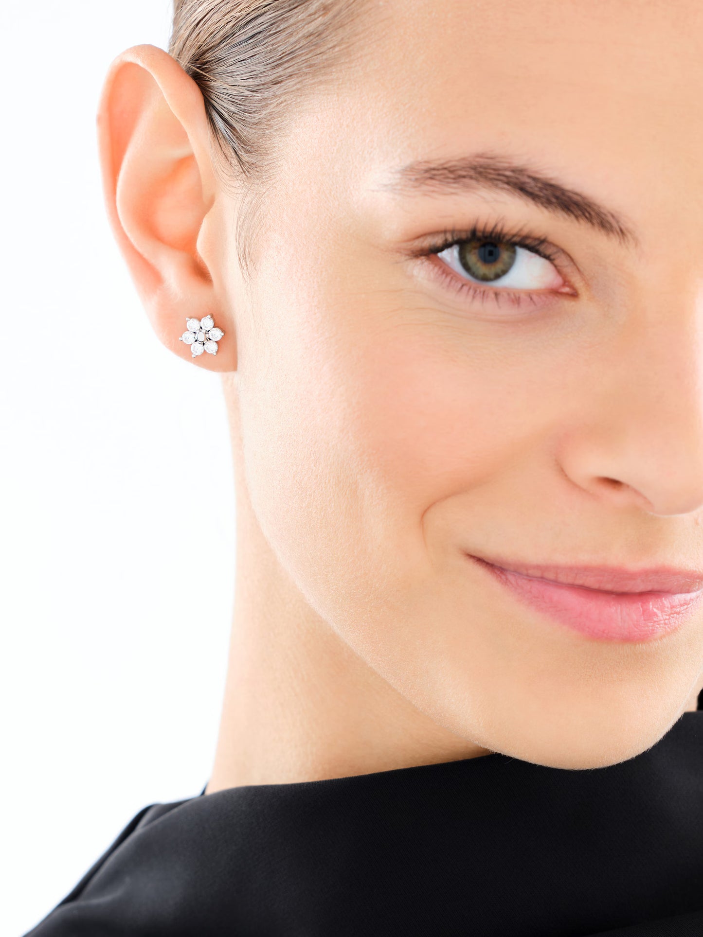 Kolczyki srebrne z cyrkoniami – kwiaty, srebro 925