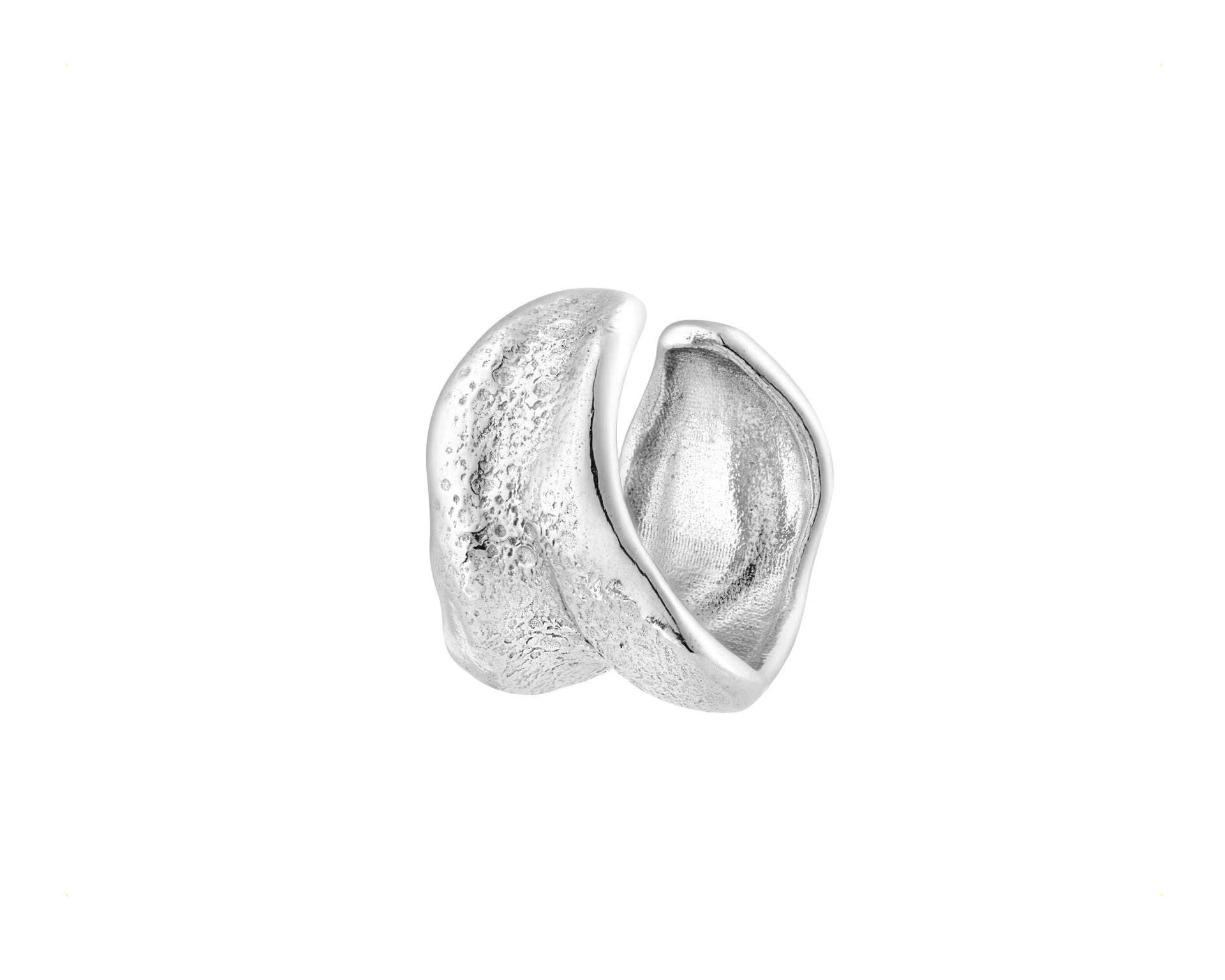 Nausznica srebrna rodowana – szer. 14 mm, długość 15 mm